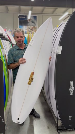 Surfboard Factory Hawaii on Instagram: "JS is now in Hawaii, only at SFH📍 Stoked to finally carry @jsindustries99! See @mrt_mcfly give us a tour of the top picks from JS 🔥 We have 25 boards in stock now, various models and sizes available. Come snag yours! #surfboardfactoryhawaii #surfhawaii #hawaiisurf #jsindustries #surfboards"