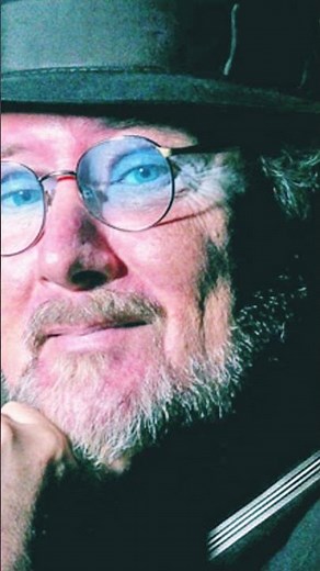 Remembering singer Gerry Rafferty, born this day in 1947