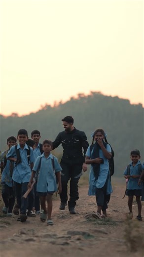 Lalit Choudhary Films on Instagram: "The Maharashtra roads did their thing.. but the real magic was in the way my OPPO Find X9 Pro saw the world. Every frame is crisp, clean, and well detailed. 200MP Hasselblad sensor picking up colours I didn’t even notice in real life, and that 4K 120fps slow-mo turning a simple ride into a full cinematic moment. #OPPOFindX9Series #AIFlagshipCamera #HasselbladPocketCamera"