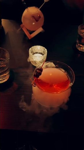 Weekend itinerary for Vienna 🧡🩵 #viennatrip #viennatips #viennarestaurants