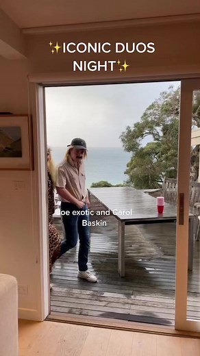 Iconic Duos Costume Party Outfits for a Fun Dress Up Party