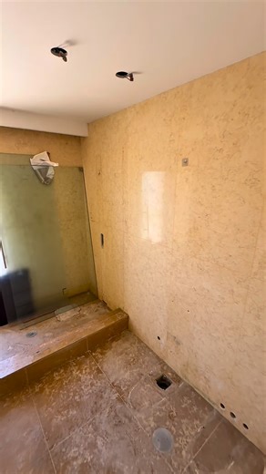 Tiagovski | A transformação deste quarto de banho foi inacreditável! Daquilo que era… para o que ficou 😍 Tudo feito pela @macovictor.01 , com atenção... | Instagram