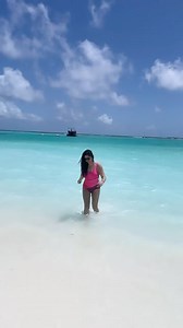 Disha Parmar serving that Baywatch moment at her Maldives vacay. Take a look' | Nevanta