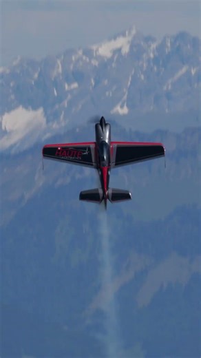 He's Flying Upside Down! 😱✈️ #short #shorts