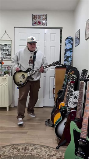 Mastering Hardcore Guitar Riffs for Pop Punk