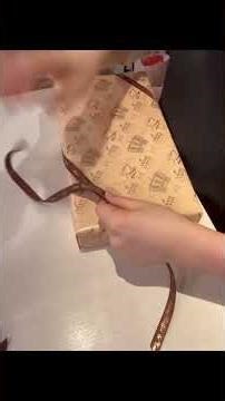 Asian wrapping is perfection #giftwrapping #giftwrappinghacks #wrappingpresents #gifts #presents