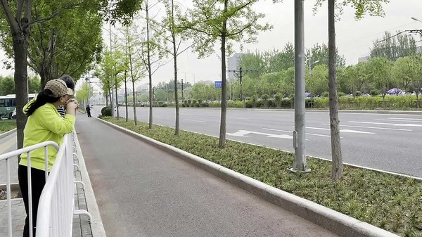 Humanoid robots outpace human runners in Beijing half marathon