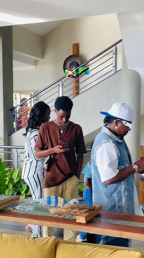 @Rayvanny live Burundi 🇧🇮🔥🔥 #fppppppppppppppppppp #fpyシ #trending #tiktoktanzania🇹🇿🇹🇿 #tiktokburundi🇧🇮