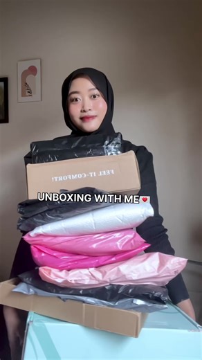 Shopee Haul Unboxing: Outfit Ideas for Every Occasion