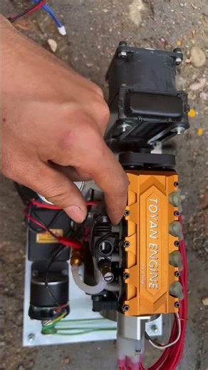 Fire Up TOYAN L4 Engine,Do You Like the Roar? #ignite