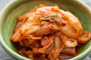 What Does Kimchi Taste Like?