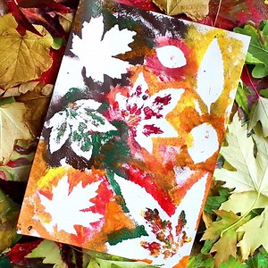 2.5M views · 6.2K reactions | AUTUMN LEAF ART - Fun, easy and great for all ages! Read more here: https://www.artycraftykids.com/art/autumn-leaf-painting/ | Arty Crafty Kids | Facebook