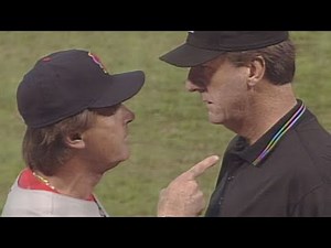 2005 NLCS Gm4: La Russa ejected in the 7th inning