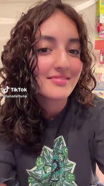 DJ Callieeee: Celebrating WLW with Rihanna's Hits