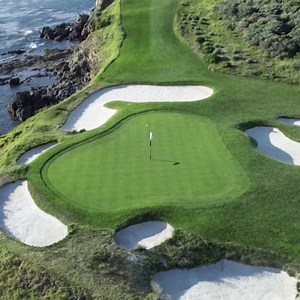 WGT Golf - Download & Play Free! Experience the most realistic free golf game with iconic golf courses such as Pebble Beach, Torrey Pines, PGA National & More! | WGT Golf