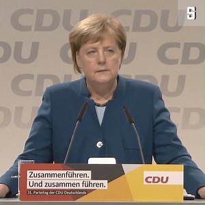 "Wir Christdemokraten grenzen uns ab, aber niemals grenzen wir aus. Wir Christdemokraten streiten, aber niemals hetzen wir oder machen andere Menschen nieder." Kann man einfach mal so stehen lassen... | DER SPIEGEL