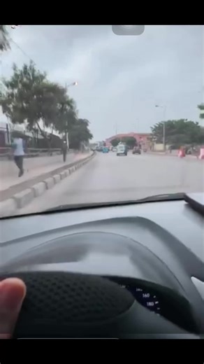 Tá tudo bem😂😭🔥 #coertes #Elvissondaniel #engarrafamento #dia #palops🇦🇴🇲🇿🇸🇹🇨🇻🇬🇼 @Elvisson Daniel