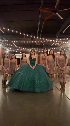 Celebrate Your Quinceañera with Damas and Elegance