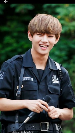 bts v in police costume#💜❤️💜❤️