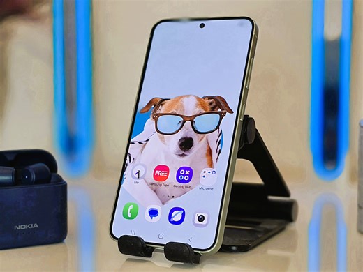 Samsung Galaxy S25 review - The star among compact smartphones is losing ground