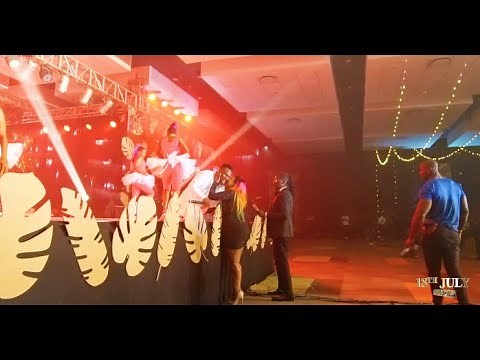 Mbosso Live perfomance Nadekezwa Mlimani City