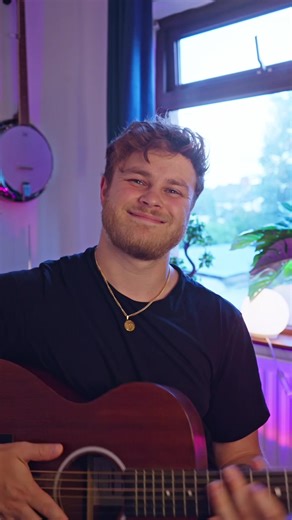 This is my version of red is the rose by Tommy makem. Did you know too that the melody is actually from an old Scottish song