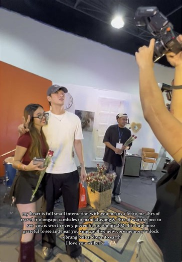 New core memory unlocked 🥹 I’m so grateful and sobrang worth it ng byahe pagod at pag aantay ko ng 9hrs sa pila makita ka ng mas malapit sa harap sobrang bait I love how he small interact talks with his fans kahit sobrang bilis ng meet and greet dahil gabi na at sobrang late na at pagod na siya galing pang adv. screening ng gsot pero the way he has energy with us is worth it hindi ako talaga nagsisi na suportahan ka hanggang dulo. ❤️ Salamat sa magagandang musika mo at sayo @Wilbert Ross you de