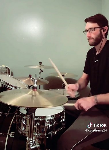 #Volbeat #rockmusic #metal #Bythemonstershand #drums #fyp #musician #drummersoftiktok #paistecymbals #vaterdrumstricks