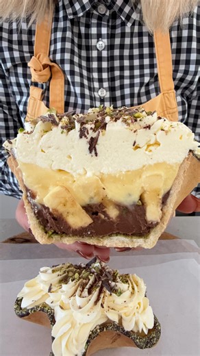 Megan | Food Technology Teacher on Instagram: "How to Make Pistachio & Chocolate Banana Cream Pie: 1. Prepare the Base: Use a store-bought pastry and line a tortilla tin to create your pie shape. 2. First Layer: Spread a layer of chocolate ganache at the bottom. Top it with chopped pistachios and sliced bananas for added flavour and crunch. 3. Second Layer: Pour in a thick layer of vanilla custard, smoothing it out evenly over the fruit. 4. Final Layer: Add a fluffy layer of whipped cream on top