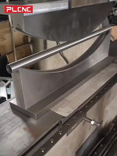 81K views · 468 reactions | Metal forming of the hydraulic press brake. #metalforming #tubeforming #metalworking #pressbrake #bendingmachine #hydraulicpress | Jiangsu Pully Rolling Machines | Facebook