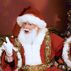 108K views · 1.8K reactions | The Parade may be over, but the fun is still going strong!  Starting today, you can visit Santa wherever you are with Santaland at Home! Set off on your magical journey to the North Pole. #MacysSanta https://mcys.co/3nSD2gj | Macy's | Facebook