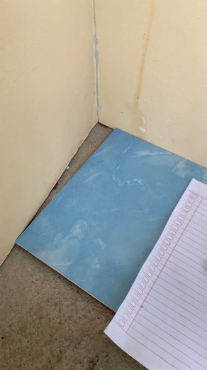 Remember This Tiling Trick: Cutting Laminate to Size | Master Builder