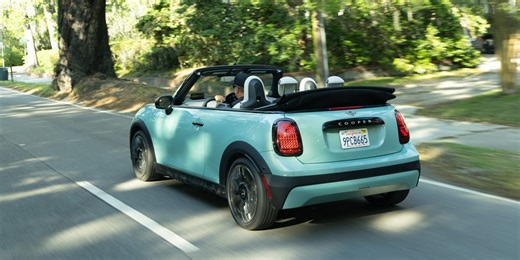 2025 Mini Cooper S Convertible Stakes Out a Sunny Middle Ground