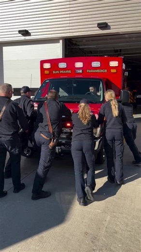 We love seeing a pushing-in ceremony celebrating a new Braun ambulance being put into service. This tradition is rooted in the earliest days of the fire service. Back when horse-drawn apparatus couldn’t be backed into the station, firefighters had to push them in by hand. Today, departments continue the ritual as a symbolic way to welcome a new apparatus into service. Congratulations to Sun Prairie Fire & EMS on their new Braun, and thank you for sharing this moment. 🎥 Sun Prairie Fire & EMS - 