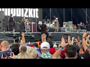 Limp Bizkit - Jump Around (Live At Lollapalooza In Chicago's Grant Park)