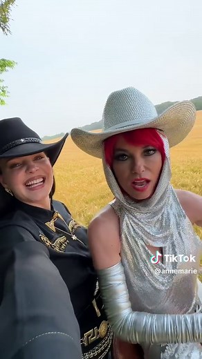 UNHEALTHY ft. @Shania Twain VIDEO OUT NOW!! 🤠🐎🏜 #unhealthy