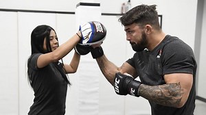 Mike Perry admits that he will have no coaching experience in his corner for UFC 255 fight with Tim Means