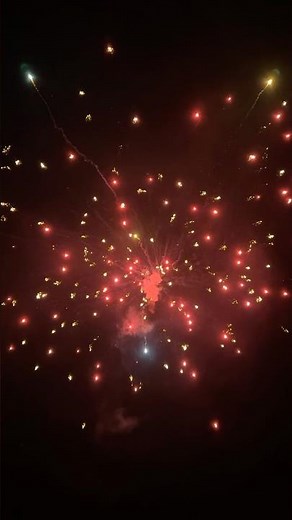 Emera by Smoking Alien with some Added Thunder🧨 #pyro #fireworks #pyrotechnica #newyear