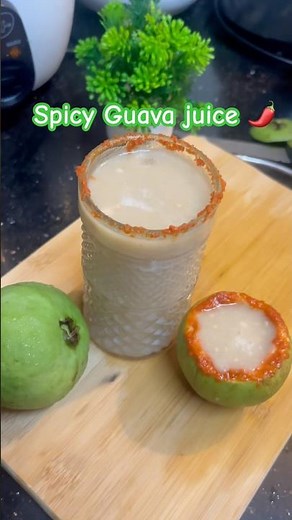 Refreshing Summer Drinks – Part 8 Today’s special: Homemade Guava Juice 🌶️✨ #guavajuice #shorts