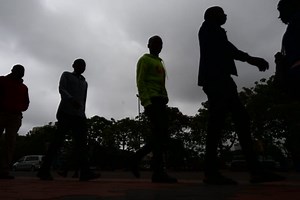 Kenyans troop to Parliament on final day of Kibaki body viewing