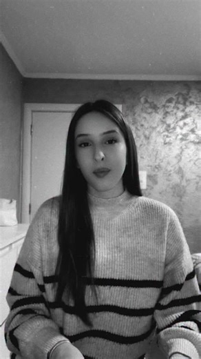 Губеринић Теодора on Instagram: "“Марама плава” 🤍 #serbia #dalmacija #singing #piano #maramaplava #cover #fyp #viral #tvrdjava"