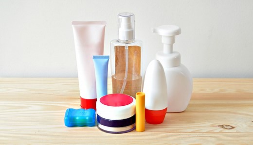 The Ultimate Guide to Travel Toiletries (with Printable Checklist)