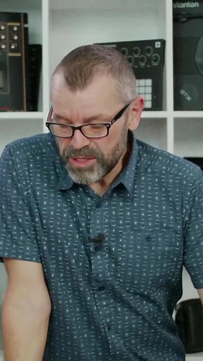 Feel like your DJ practice sessions are a bit...scattered? 😵‍💫 Try this #DJTip #DJTips #DJSchool #DDJT #DJs #DigitalDJTips #DJing #ClubDJ #DJLife #DJCulture #EventDJ #BedroomDJ #BeginnerDJ