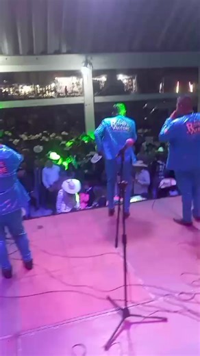 Celos del viento en vivo desde noxtepec ayayay chiquitita y así suena mi Ritmo Alegre 🎶 | Ritmo Alegre de Tierra Caliente