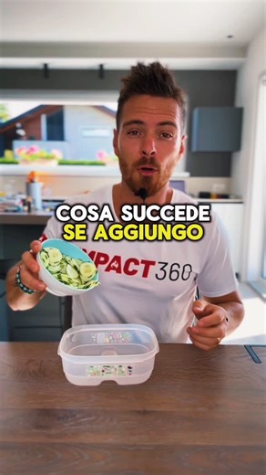𝙉𝙞𝙘𝙤𝙡𝙖 𝘾𝙤𝙡𝙡𝙚 - FITNESS Online Coach on Instagram: "Commenta "calorie" per ricevere il mio calcolatore gratuito di deficit calorico 💪 Ho provato questa ricetta e... Ingredienti: Cetrioli 🥒 Cipolla 🧅 60g Tonno 150g Yogurt greco Limone 🍋 Salsa di soia Macro: ~ 300 kcal ~ 45g di proteine Spero che ti sia d’aiuto! Se vuoi unirti a oltre 9500 persone che sono riuscite a perdere da 5 fino a 15 kg nei primi 3 mesi, scrivi “2026" nei commenti 💪 In questo modo avrai ogni giorno il supporto