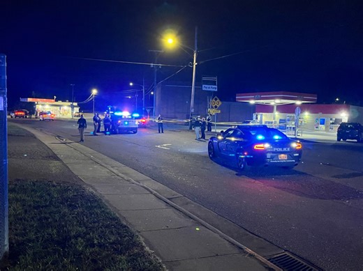 Off-duty police officers fatally shoot man waving gun inside of an NC convenience store: Officials