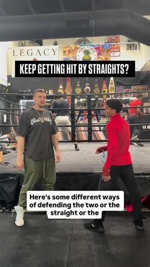 Keep getting hit with straights? Watch this video for 10 different ways of defending the 2. There are more than 10! What do you think the most effective wave of defending the straight is? Let me know in the comments. . If this post was helpful, please save/share/like and consider following me for more boxing content. If you’re a serious boxer, you must surround yourself with boxing and remain a student of the game. . . . #boxing #614 #614columbus #columbus #cbus #columbusohio #ohio #amateurboxer