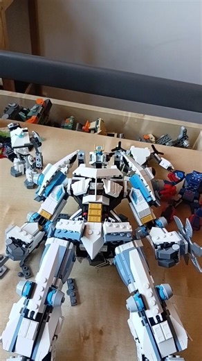 this was kinda random...#lego robot #meme #funny #random #short #new #mecha ##ninjago #build #titan