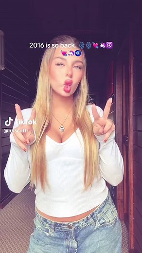 2016 Music Vibes Are Back: Nostalgic Playlist