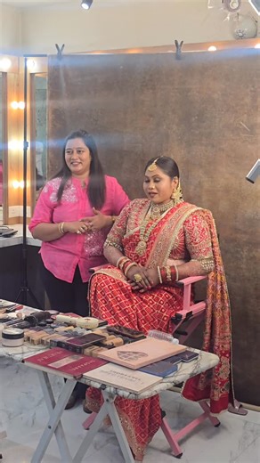 Reshma Kanade | Bridal Makeup Artist | Makeup Academy on Instagram: "Model review ✨✨✨ @shraddhad109 Academy @kayakalpmakeupstudio 9158524447"